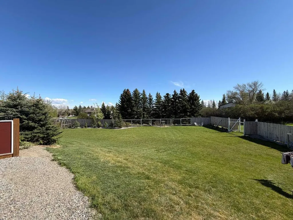 211 Moon River Drive Moon River Estates AB T0L1M0