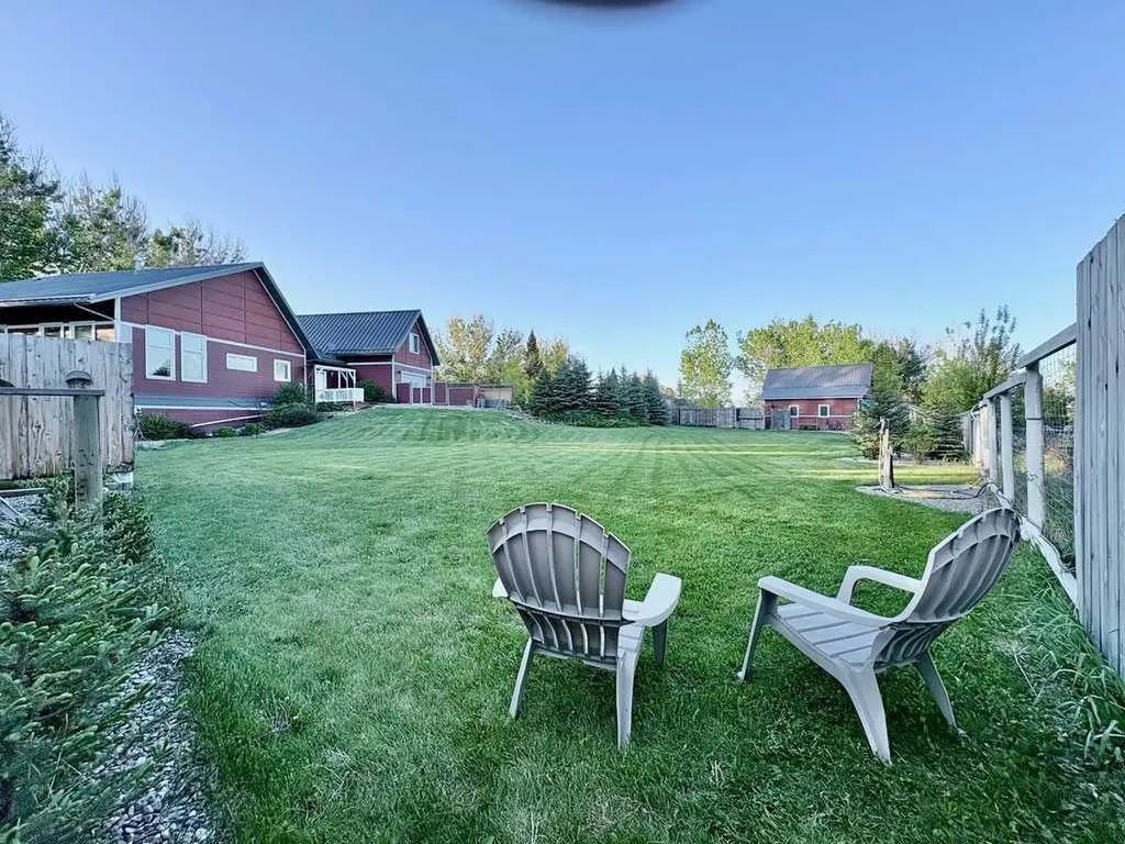 211 Moon River Drive Moon River Estates AB T0L1M0