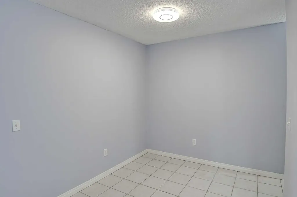 1900 25a Street SW Calgary AB T3E 1Y5