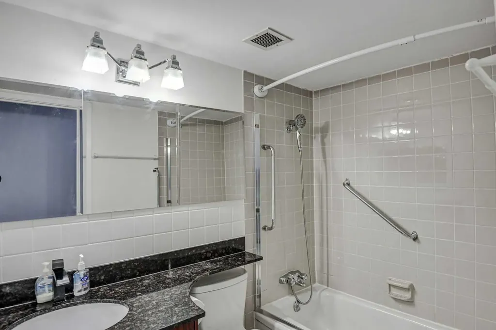 1900 25a Street SW Calgary AB T3E 1Y5