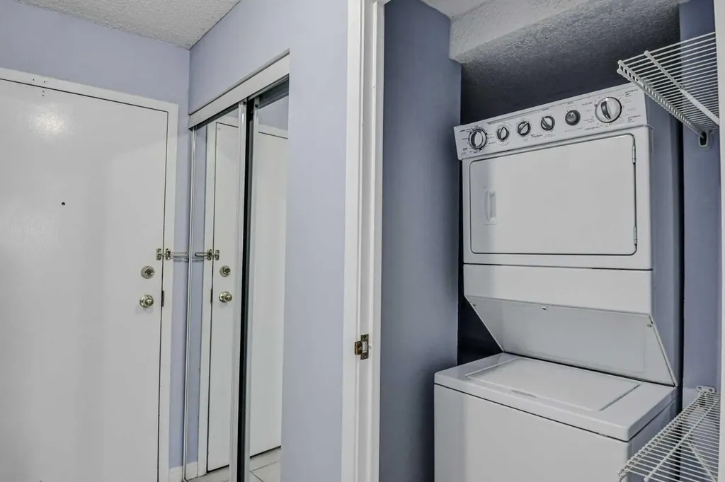 1900 25a Street SW Calgary AB T3E 1Y5