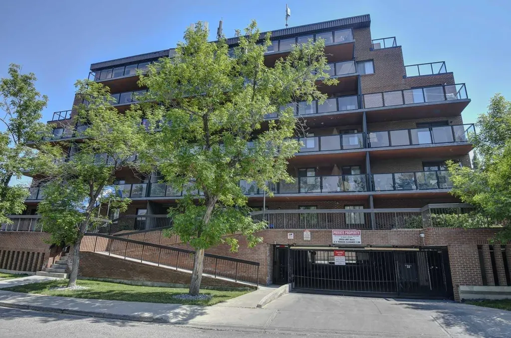 1900 25a Street SW Calgary AB T3E 1Y5