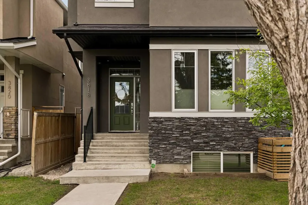 3818 2 Street NW Calgary AB T2K 0Y4
