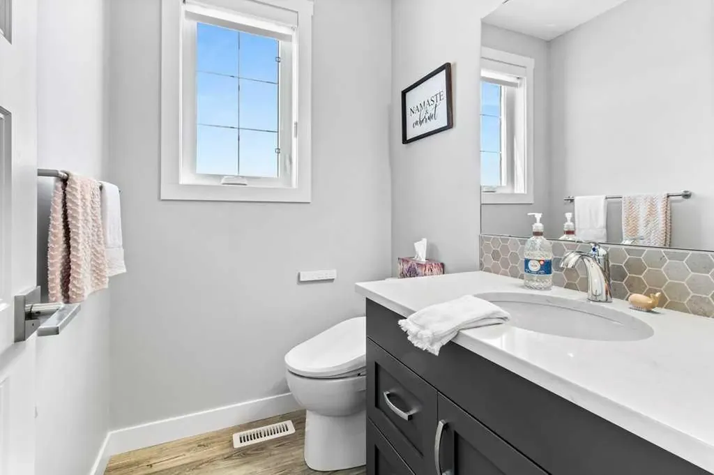 5210 Lakeshore Drive Sylvan Lake AB T4S 0M6