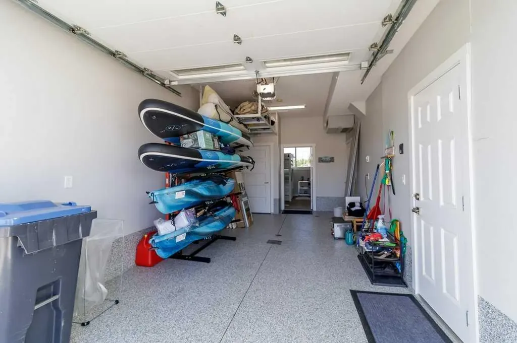 5210 Lakeshore Drive Sylvan Lake AB T4S 0M6