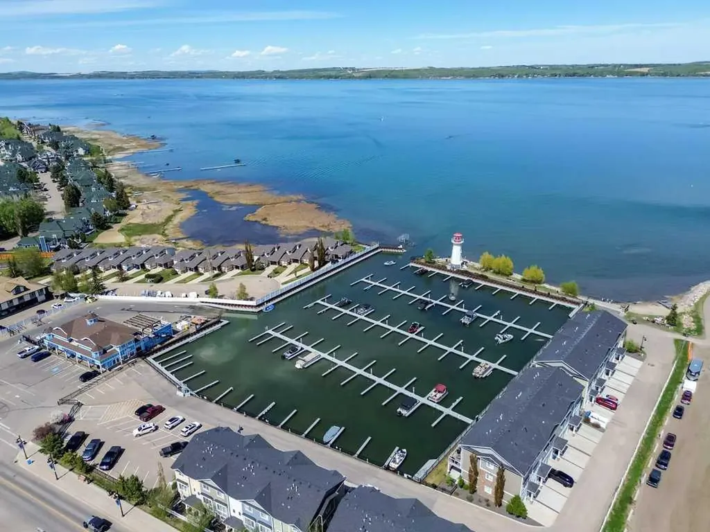 5210 Lakeshore Drive Sylvan Lake AB T4S 0M6