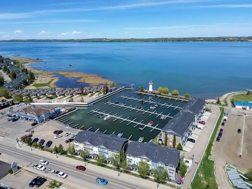 5210 Lakeshore Drive Sylvan Lake AB T4S 0M6