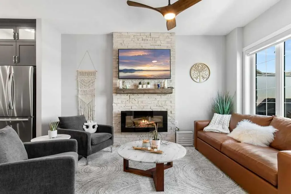 5210 Lakeshore Drive Sylvan Lake AB T4S 0M6