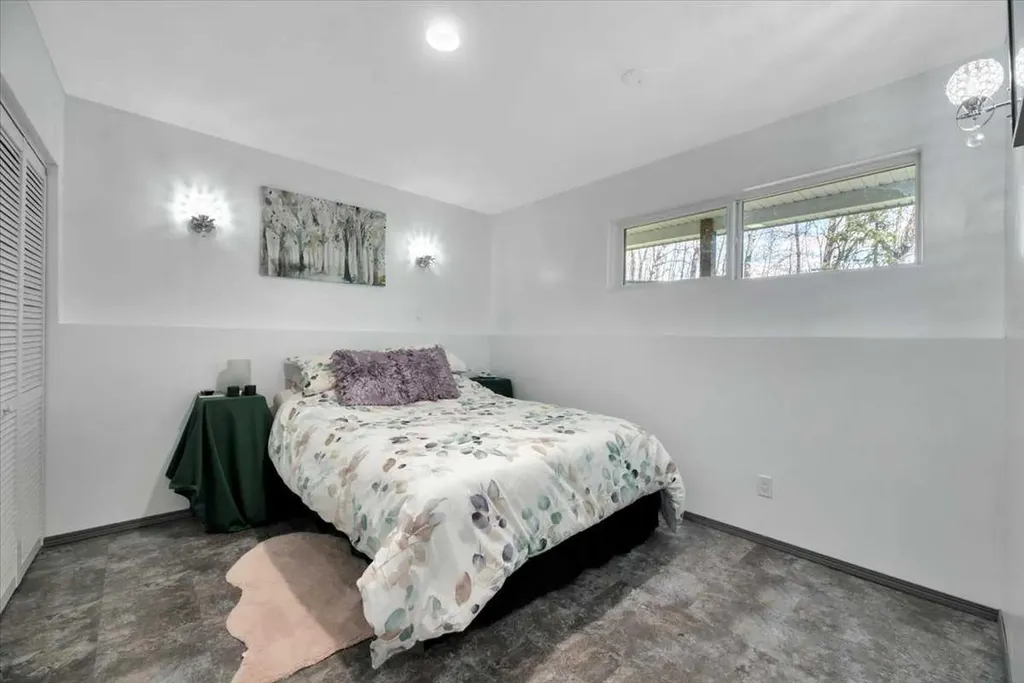 261017 Range Road 244 Rural Wheatland County AB T1P 0L1