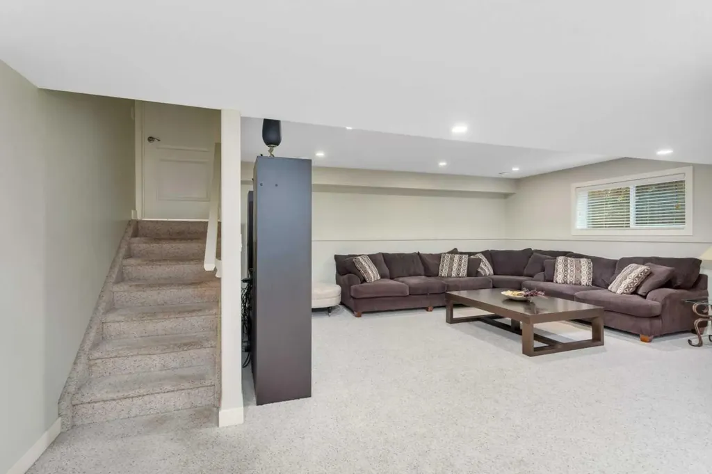 149 Carrington Drive Red Deer AB T4P 0G5