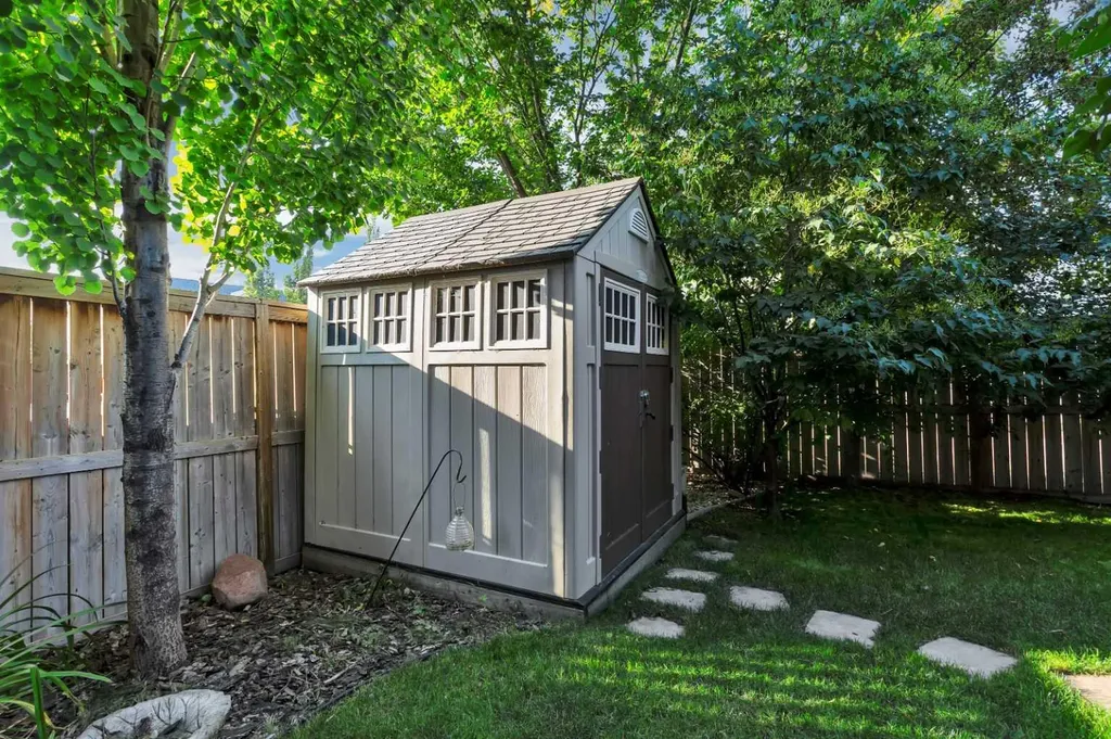 149 Carrington Drive Red Deer AB T4P 0G5