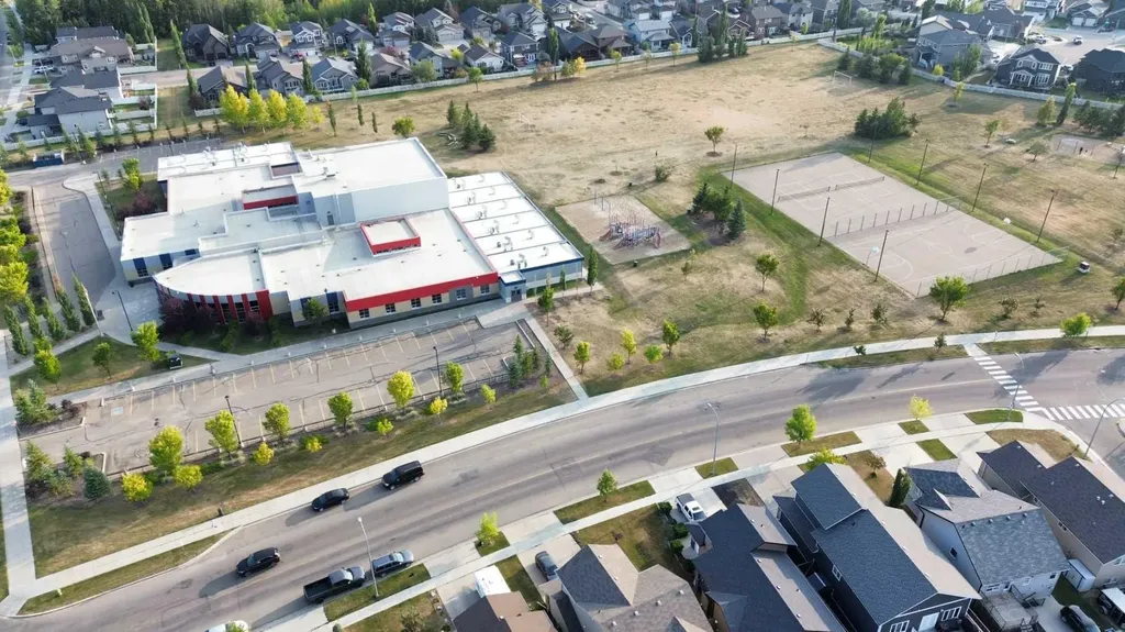 149 Carrington Drive Red Deer AB T4P 0G5