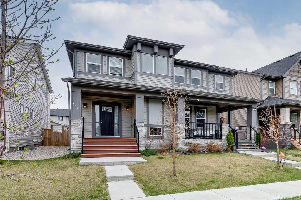 114 Hillcrest Close SW Airdrie AB T4B 4H6