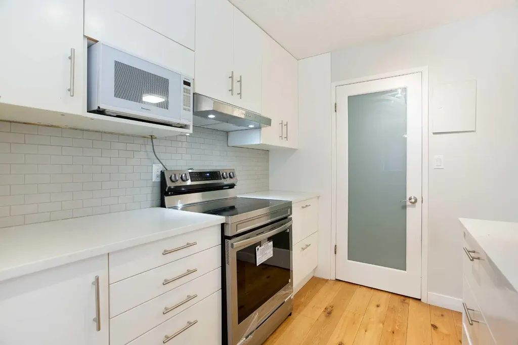 1033 15 Avenue SW Calgary AB T2R 0S5