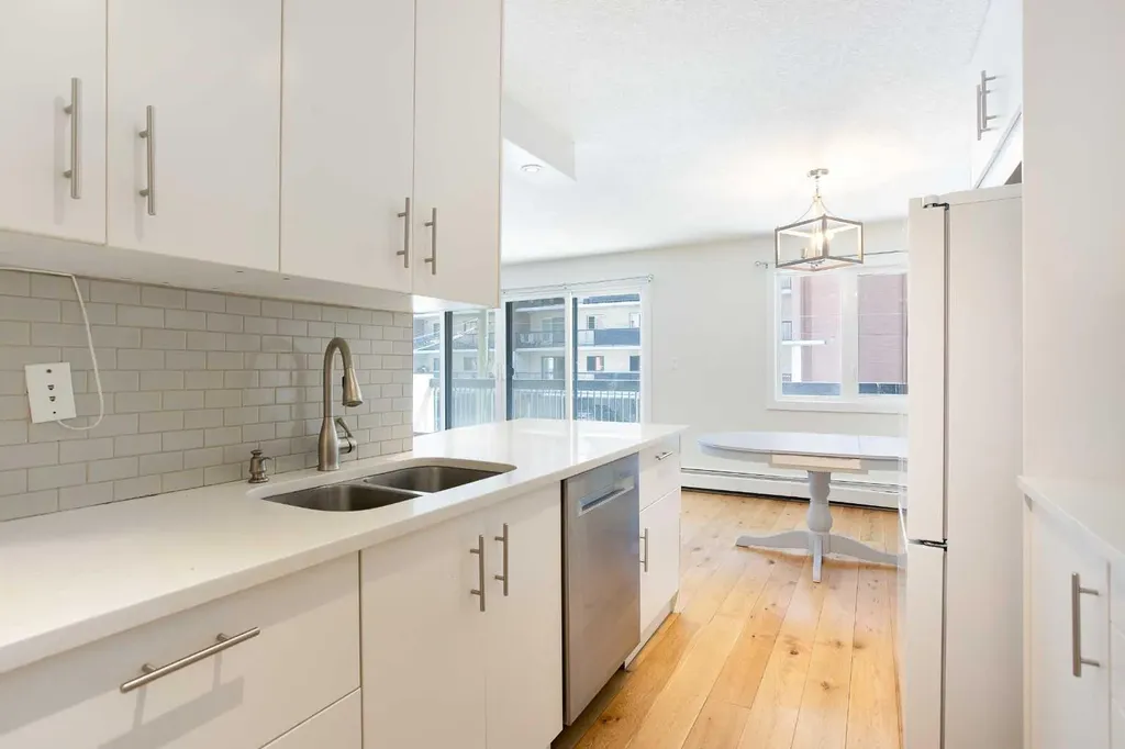 1033 15 Avenue SW Calgary AB T2R 0S5