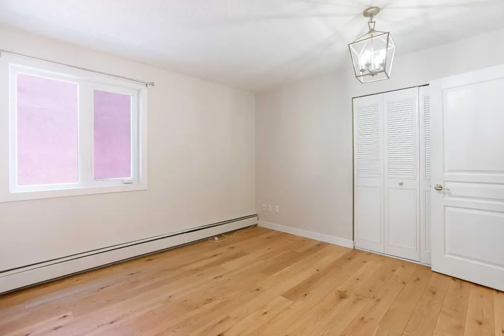 1033 15 Avenue SW Calgary AB T2R 0S5
