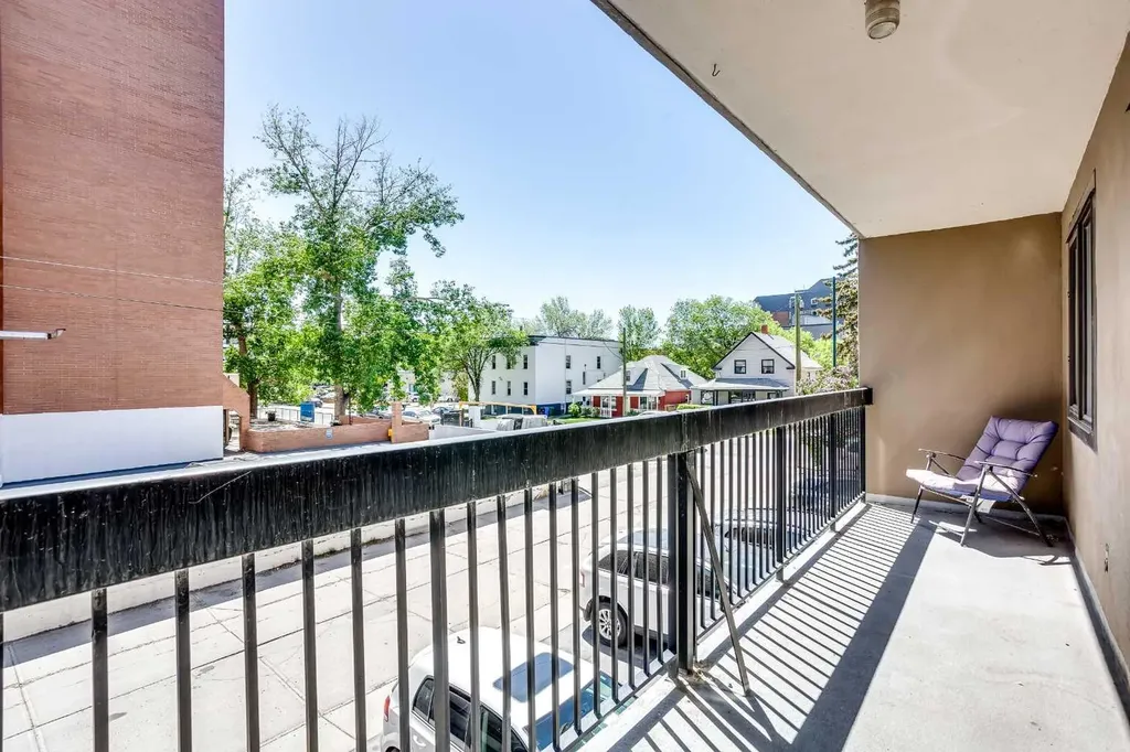 1033 15 Avenue SW Calgary AB T2R 0S5