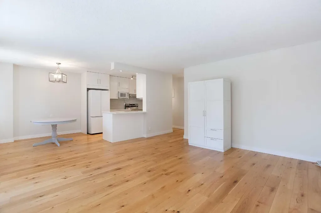 1033 15 Avenue SW Calgary AB T2R 0S5