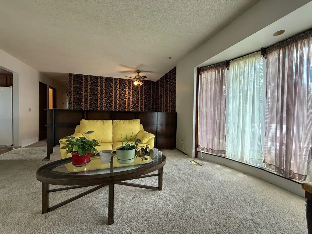6803 Dalmeny Gate NW Calgary AB T3A 1T5