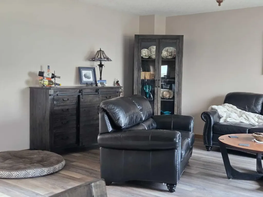 6803 Dalmeny Gate NW Calgary AB T3A 1T5