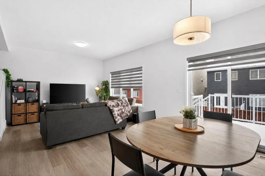 48 Willow Green SW Airdrie AB T4B 5M3