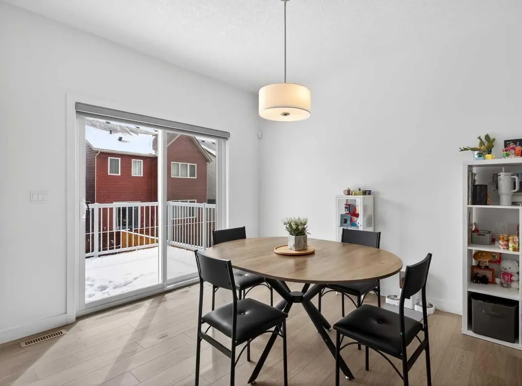 48 Willow Green SW Airdrie AB T4B 5M3