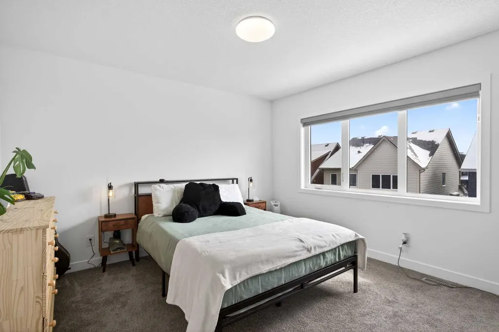 48 Willow Green SW Airdrie AB T4B 5M3