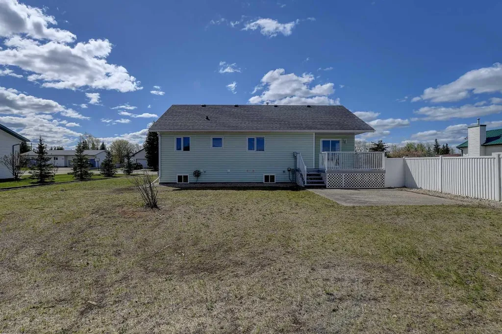 10108 106 Street Hythe AB T0H 2C0