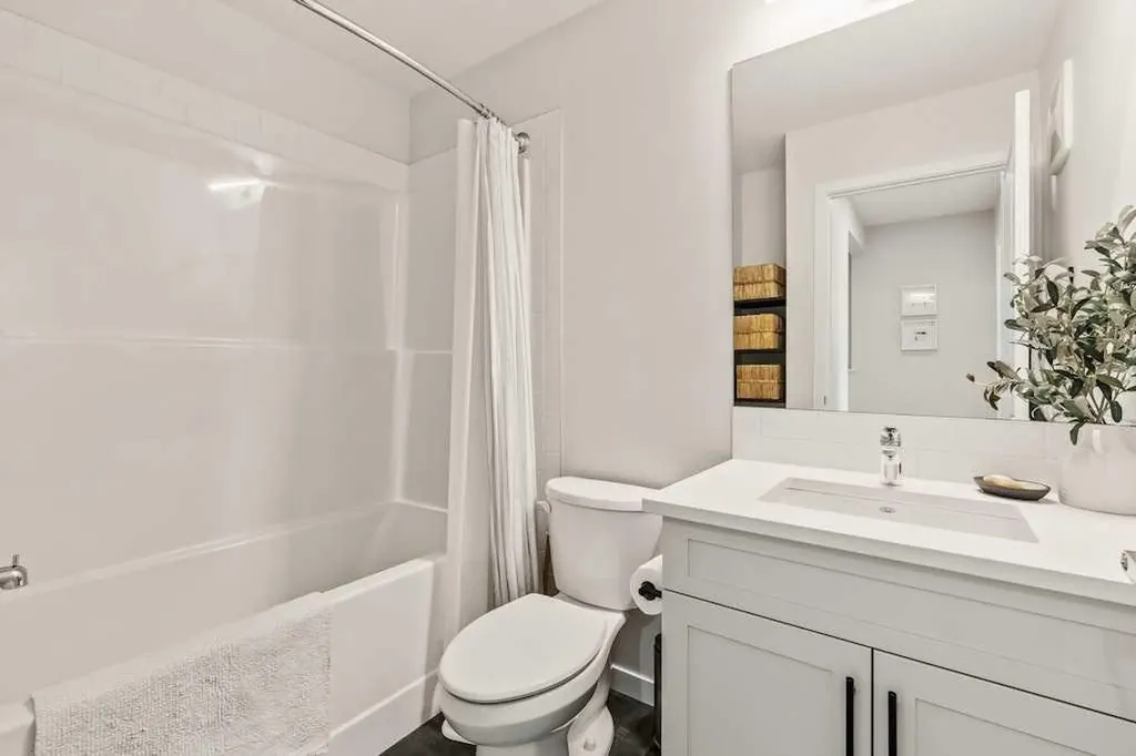 77 Magnolia Heath SE Calgary AB T3M 2Z7
