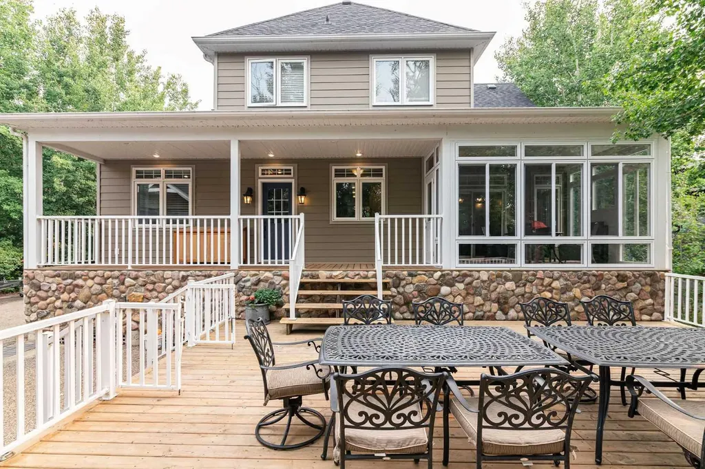 244 Canal Street Rural Ponoka County AB T4L2N3