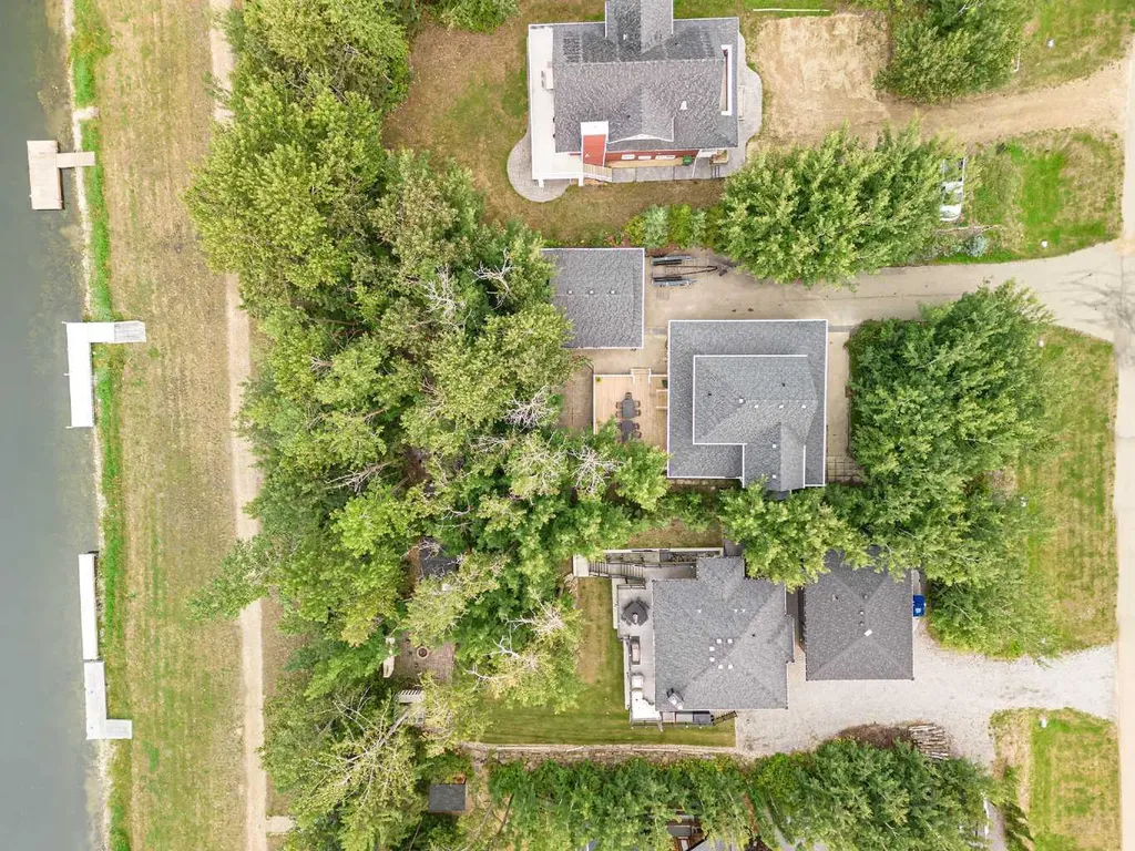244 Canal Street Rural Ponoka County AB T4L2N3