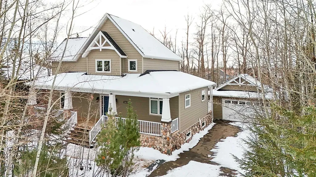 244 Canal Street Rural Ponoka County AB T4L2N3