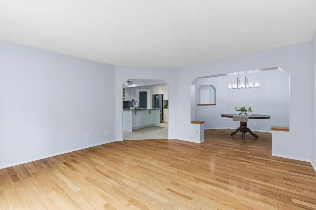 128 Valley Brook Circle NW Calgary AB T3B 5S2
