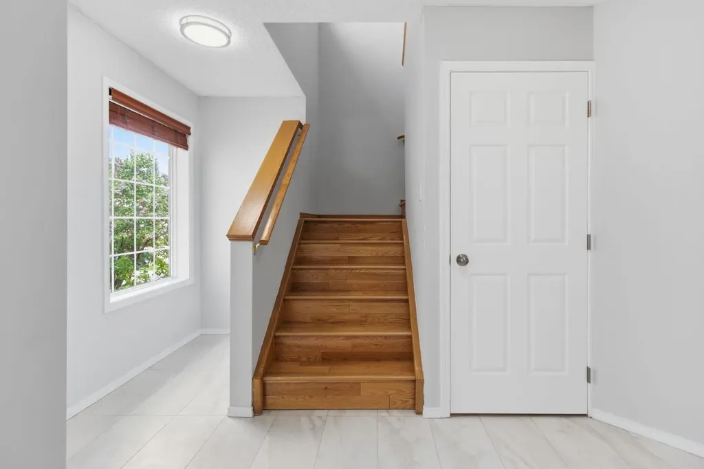 128 Valley Brook Circle NW Calgary AB T3B 5S2