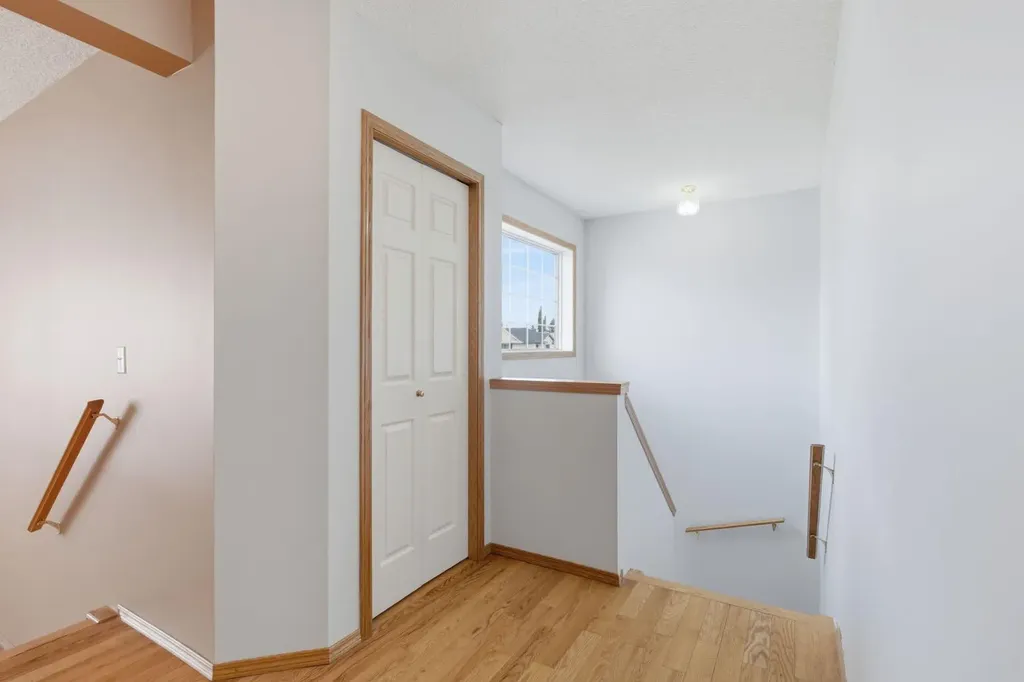 128 Valley Brook Circle NW Calgary AB T3B 5S2