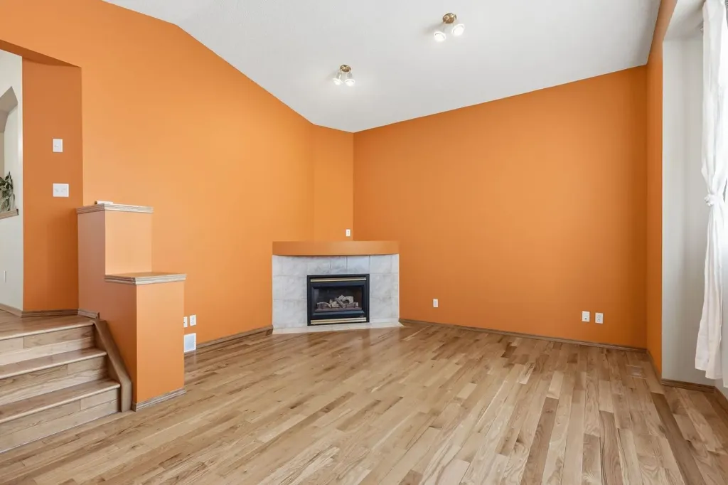 128 Valley Brook Circle NW Calgary AB T3B 5S2