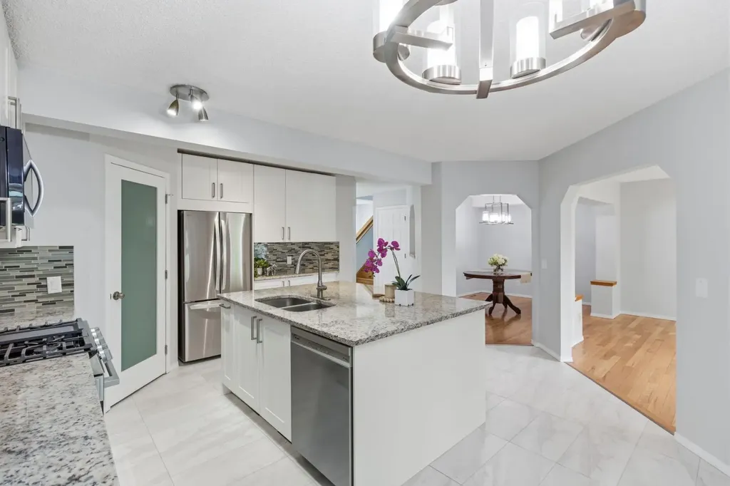 128 Valley Brook Circle NW Calgary AB T3B 5S2