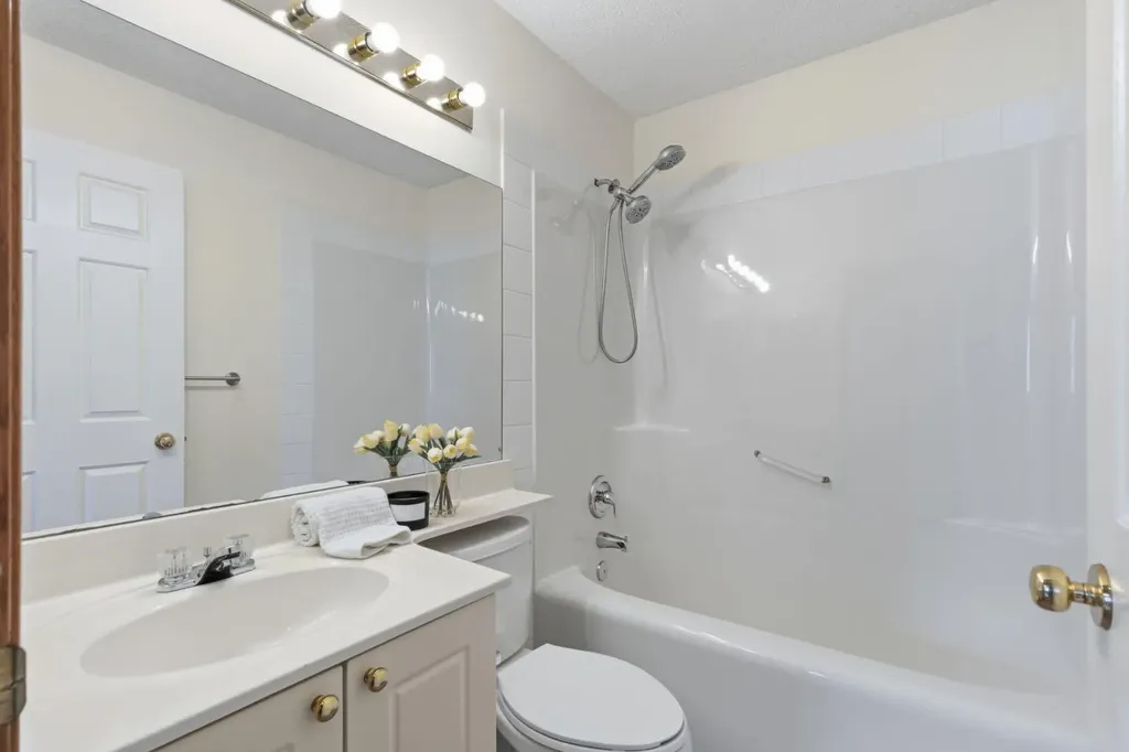 128 Valley Brook Circle NW Calgary AB T3B 5S2