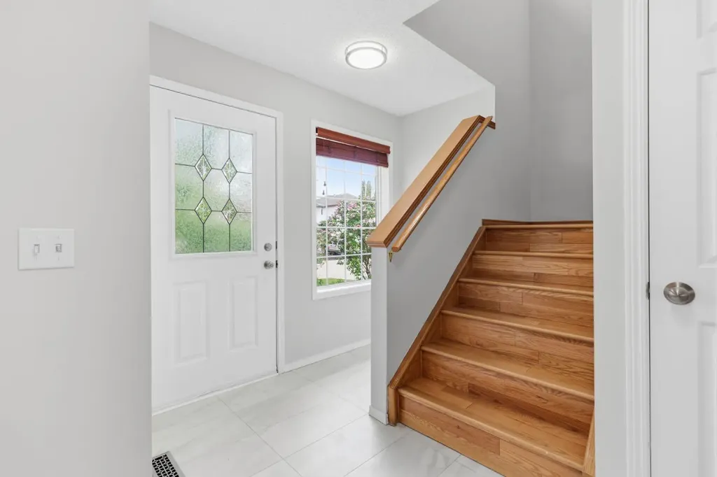 128 Valley Brook Circle NW Calgary AB T3B 5S2