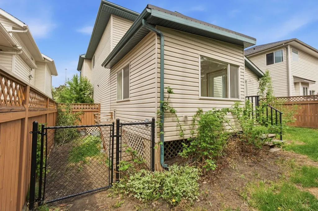 128 Valley Brook Circle NW Calgary AB T3B 5S2