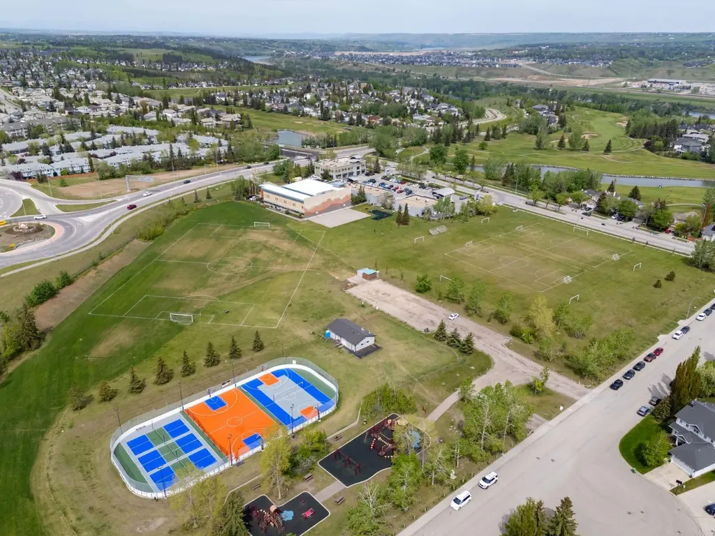 128 Valley Brook Circle NW Calgary AB T3B 5S2