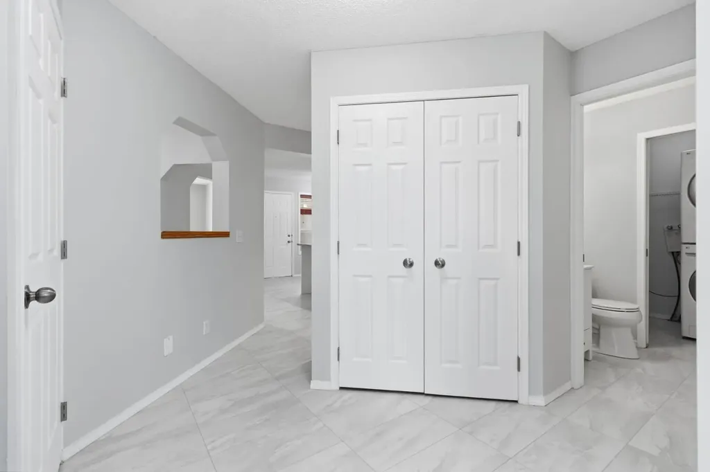 128 Valley Brook Circle NW Calgary AB T3B 5S2