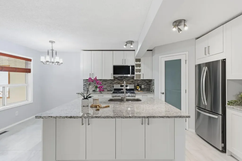 128 Valley Brook Circle NW Calgary AB T3B 5S2