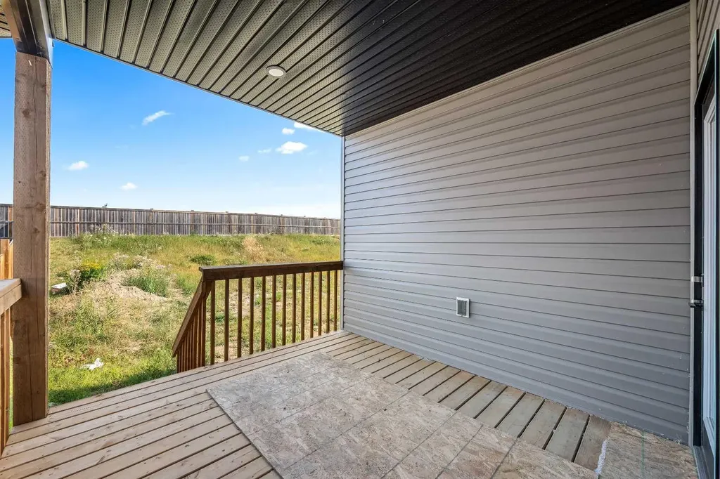 3321 41 Avenue Lloydminster SK S9V 2K6