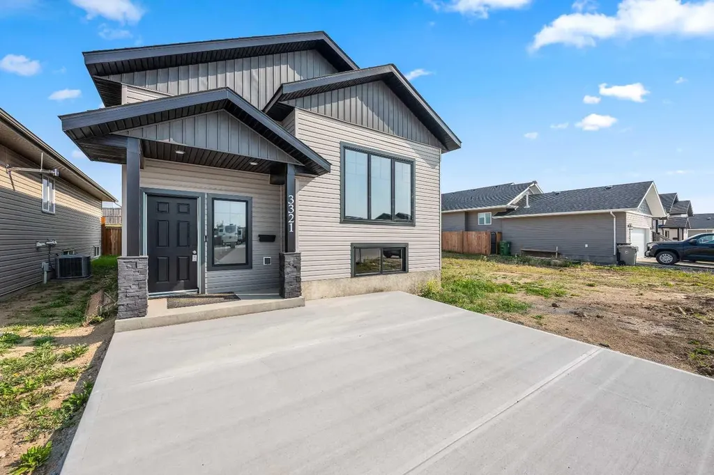 3321 41 Avenue Lloydminster SK S9V 2K6