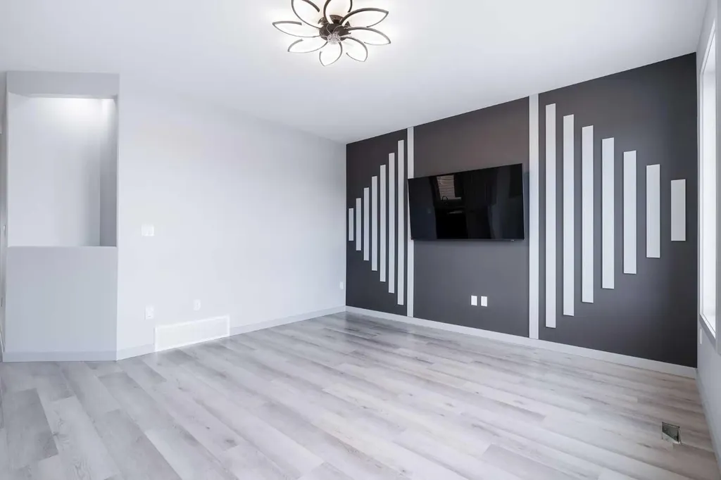 3321 41 Avenue Lloydminster SK S9V 2K6