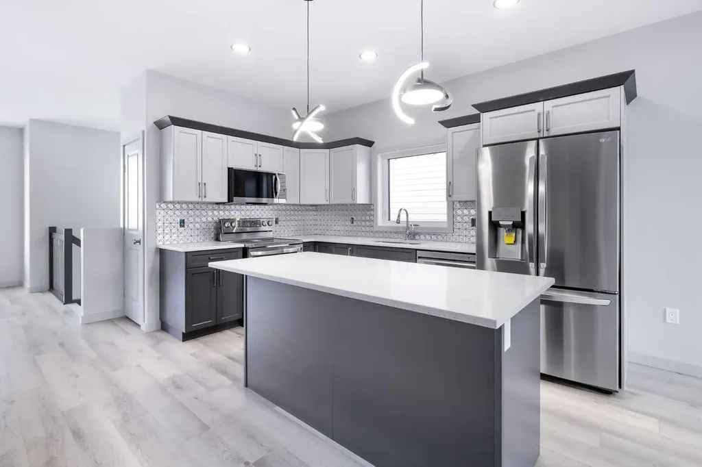 3321 41 Avenue Lloydminster SK S9V 2K6