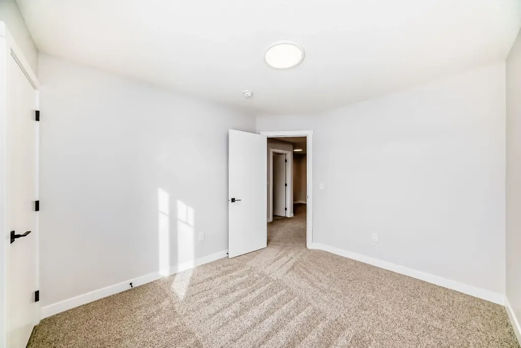 1947 Mccaskill Drive Crossfield AB T0M 0S0