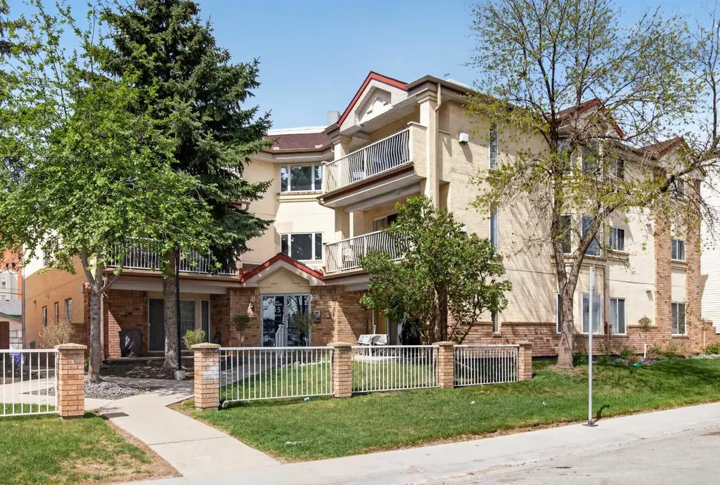 1715 35 Street SE Calgary AB T2A 1B4
