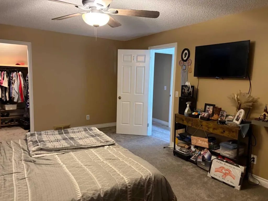 1065 East Chestermere Drive Chestermere AB T1X 1A9